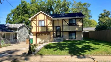 Main picture of 6407 Carpenter Ave