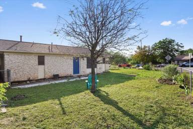 Main picture of 5700 Cherry Park