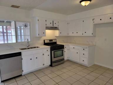 Main picture of 37829 27th St E