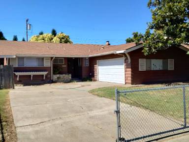 Main picture of 628 W El Camino Ave