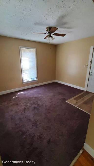 Main picture of 569 1/2 S Prospect St