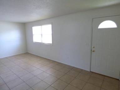 Main picture of 5920 Winter St