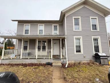 Main picture of 635 Church St