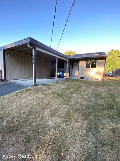 Main picture of 420 Tullis St NE