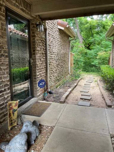 Main picture of 891 Dublin Dr