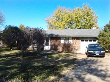 Main picture of 817 Lebon Dr