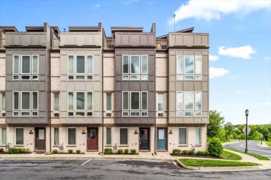 Main picture of 1502 Trafalgar Ln