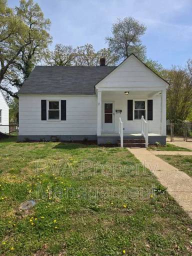 Main picture of 2230 E Nine Mile Rd