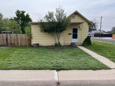 Main picture of 4401 S Sherman St