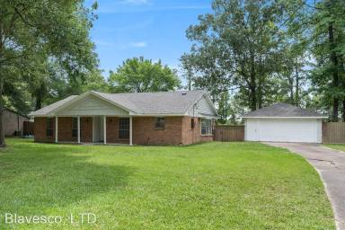 Main picture of 243 Tall Timbers Rd