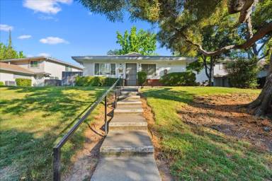 Main picture of 4718 Hayford Way