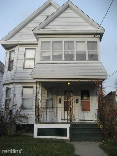 Main picture of 727 Raymond St