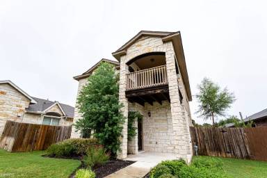 Main picture of 605 Allenscreek Way