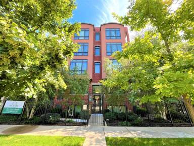 Main picture of 4417 S Indiana Ave