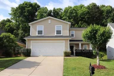 Main picture of 13011 Lake Erie Ln