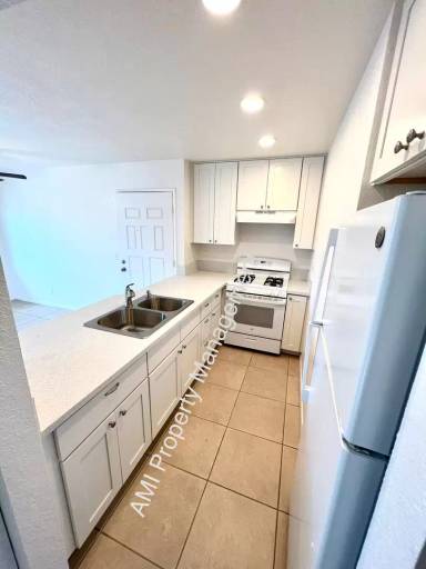 Main picture of 771 10th St