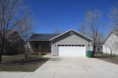 Main picture of 840 N 1st Ave