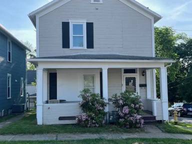Main picture of 302 S 11th St