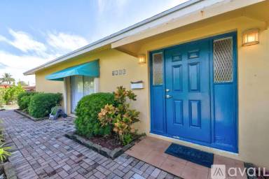 Main picture of 4200 S Olive Ave