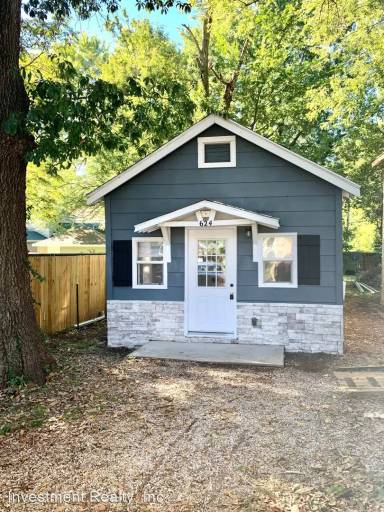 Main picture of 622 E Division St