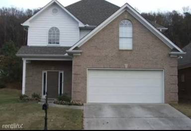 Main picture of 905 Castlemaine Ct