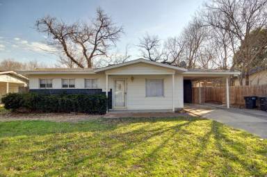 Main picture of 5749 Fursman Ave