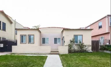 Main picture of 2626 S Dunsmuir Ave