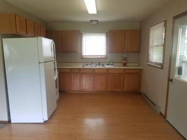 Main picture of 75 Willow St SE