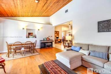 Main picture of 408 SE 6th St