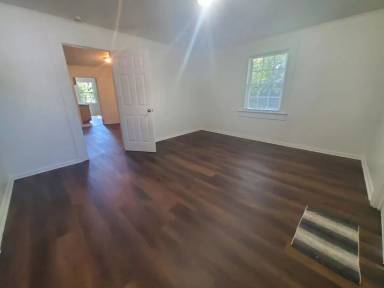 Main picture of 810 Lee St