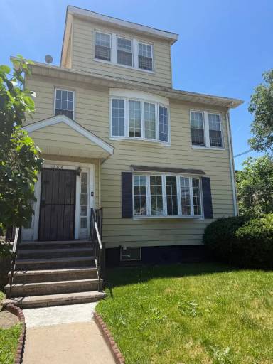 Main picture of 264 Pomona Ave