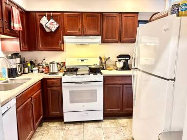 Main picture of 1682 Kramer St NE