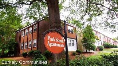 Main picture of 230 S Park Dr