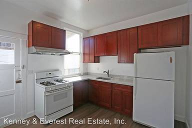 Main picture of 137 Bernard St