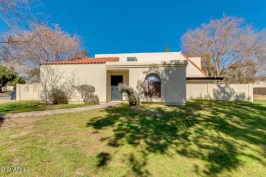 Main picture of 8037 N 32nd Dr