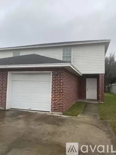 Main picture of 738 Sonesta Dr