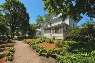 Main picture of 3140 Fremont Ave S