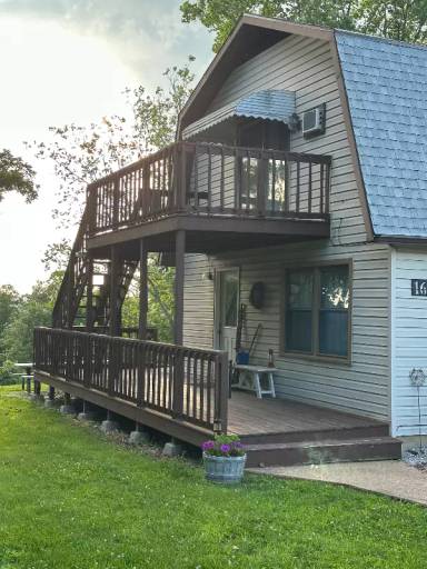 Main picture of 16011 Mercer Ln