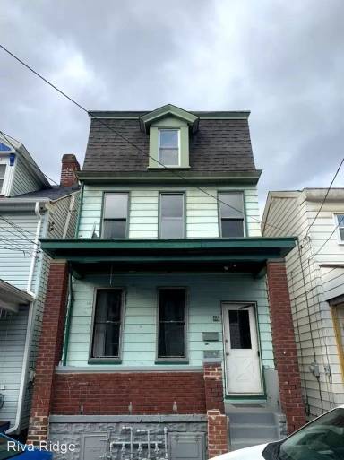 Main picture of 48 Cherry St