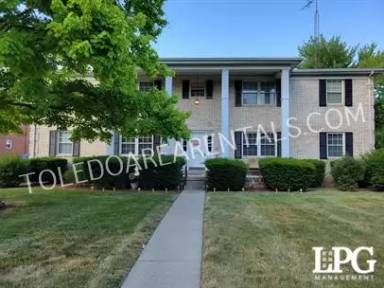 Main picture of 5464 Cresthaven Ln