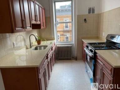 Main picture of 1805 Stephen St