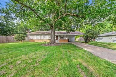 Main picture of 101 N Ida Ln