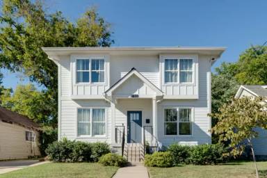Main picture of 1605 14th Ave N