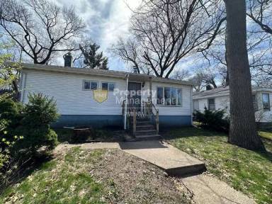 Main picture of 1811 E 28th Ave