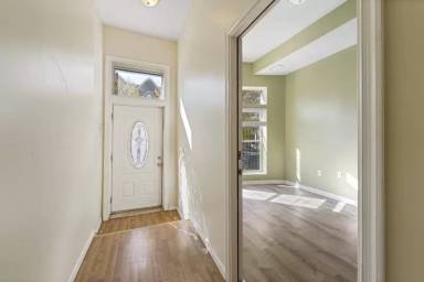 Main picture of 2331 Linden Ave