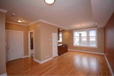 Main picture of 538 W Belmont Ave