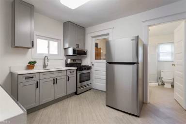 Main picture of 1112 Dragoon St