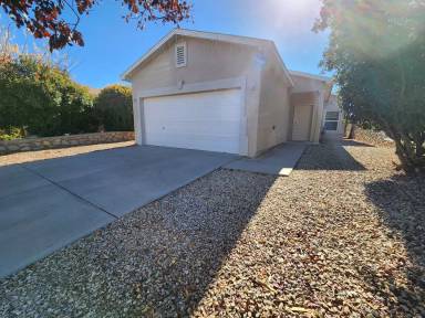 Main picture of 4948 Ortega Rd