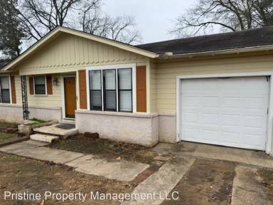Main picture of 117 W Gay Ave