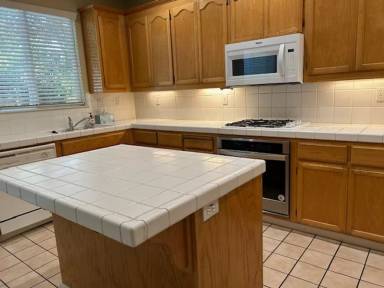 Main picture of 1926 Cross Creek St